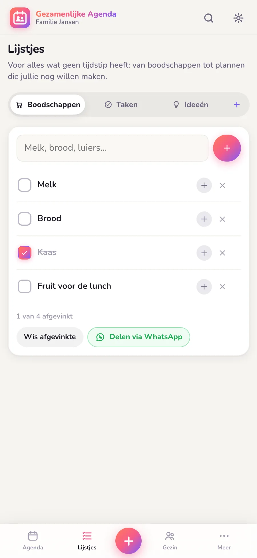 Het tabblad Lijstjes in Gezamenlijke Agenda met het boodschappenlijstje en de takenlijst van het gezin
